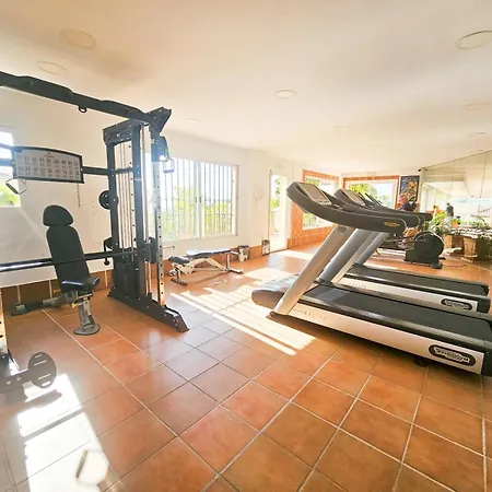 Pass The Keys Big With Golf Views In Urb Marquez De Atalaya