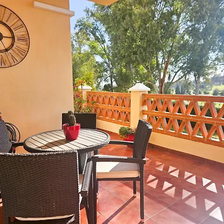 Pass The Keys Big With Golf Views In Urb Marquez De Atalaya Estepona
